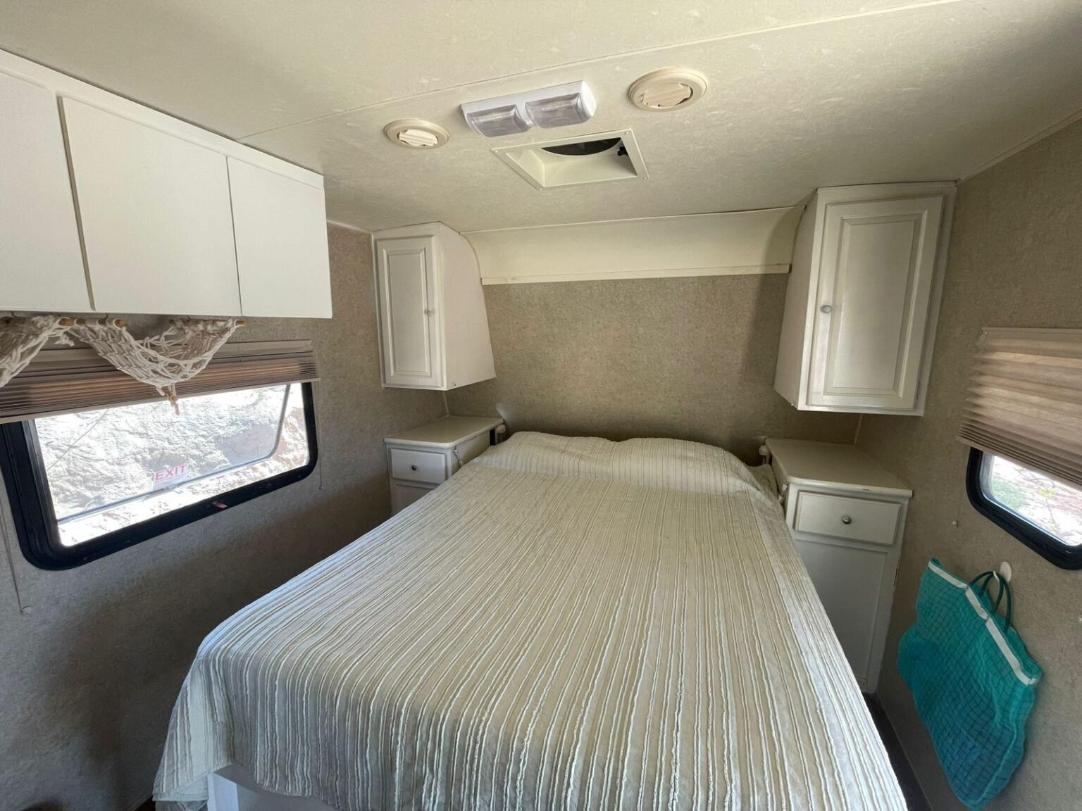 Queen bed in The Hideout