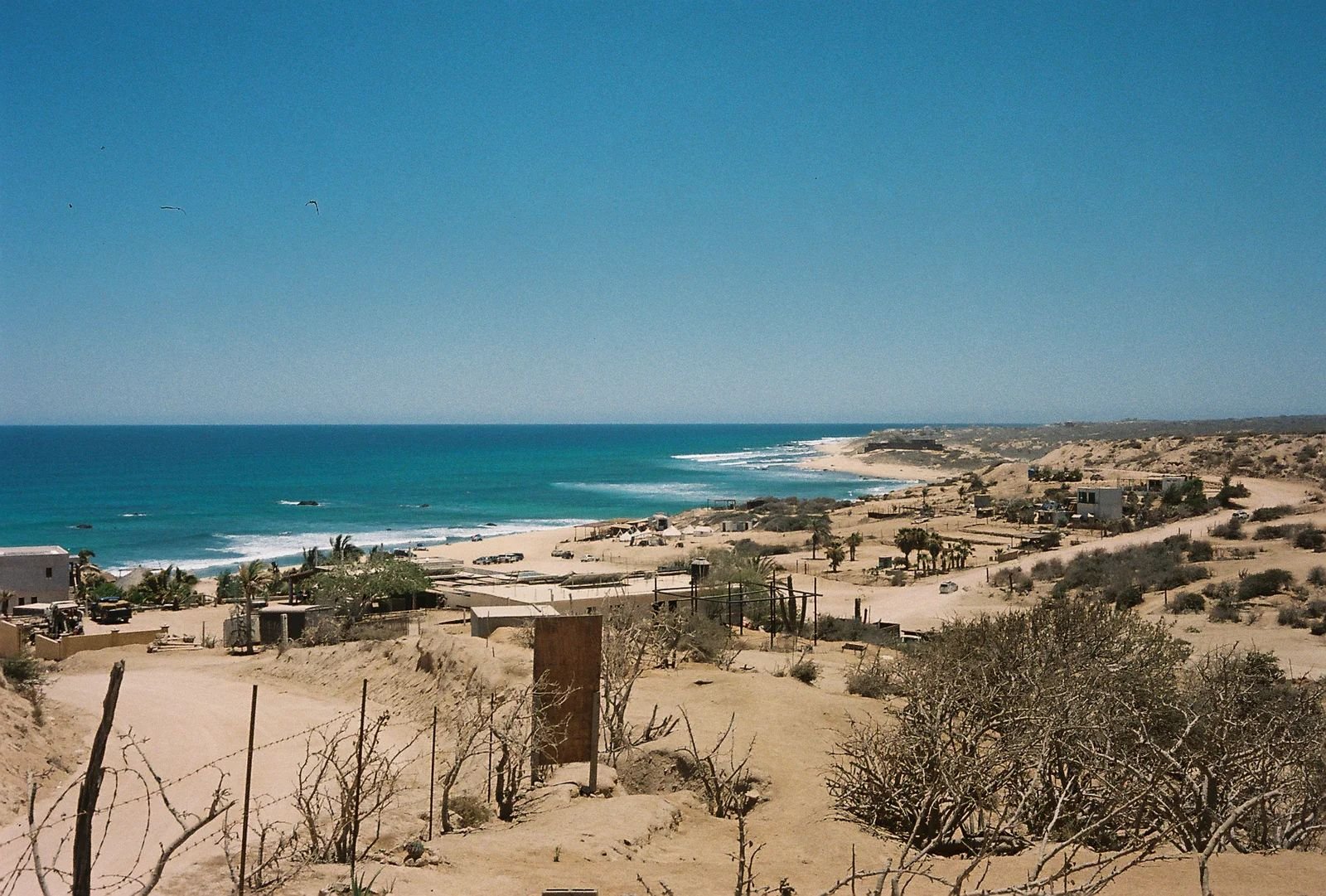 Camping con vista al mar en ALAIA Surf Lodge