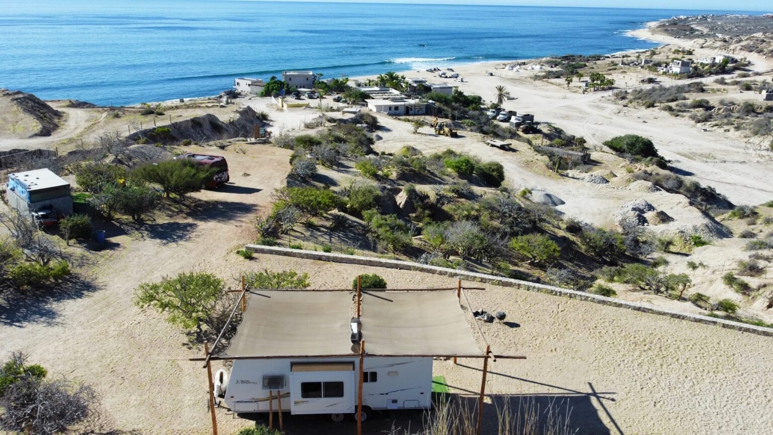 Aerial view of The Lookout trailer above the La Fortuna surf break